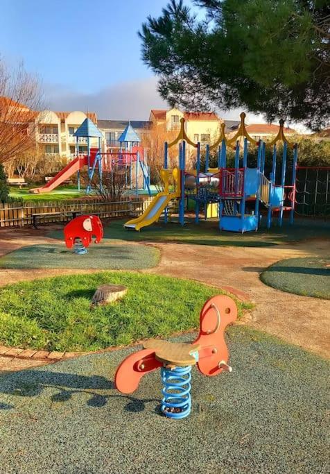 "Le Filet Du Lac" Appartement Atypique, 5 Personnes, Duplex, Vue Lac, Acces Parc Aquatique Gratuit Talmont-Saint-Hilaire Kültér fotó